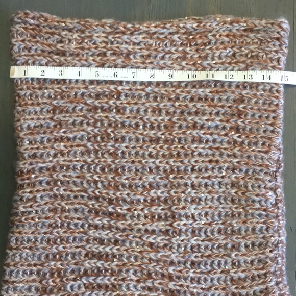 NWT Cozy Sparkly Infinity Scarf, 15" x 17" 🧡 - Picture 7 of 10